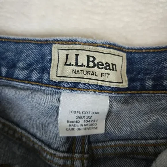 L.L. Bean Natural Fit Medium Wash Jeans Mens Straight Leg Denim 36x32 0701 - Picture 4 of 15